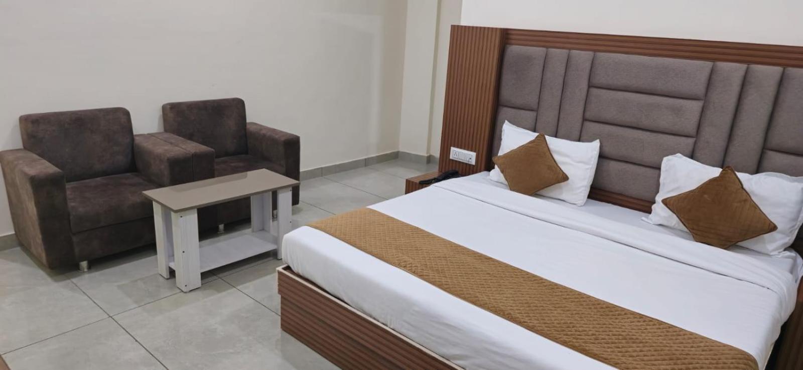 Hotel Satya Residency Katra  Exteriér fotografie