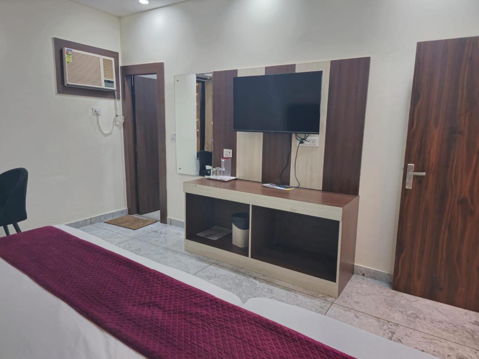 Hotel Satya Residency Katra  Exteriér fotografie