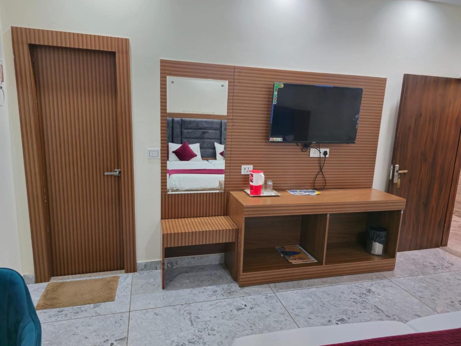 Hotel Satya Residency Katra  Exteriér fotografie