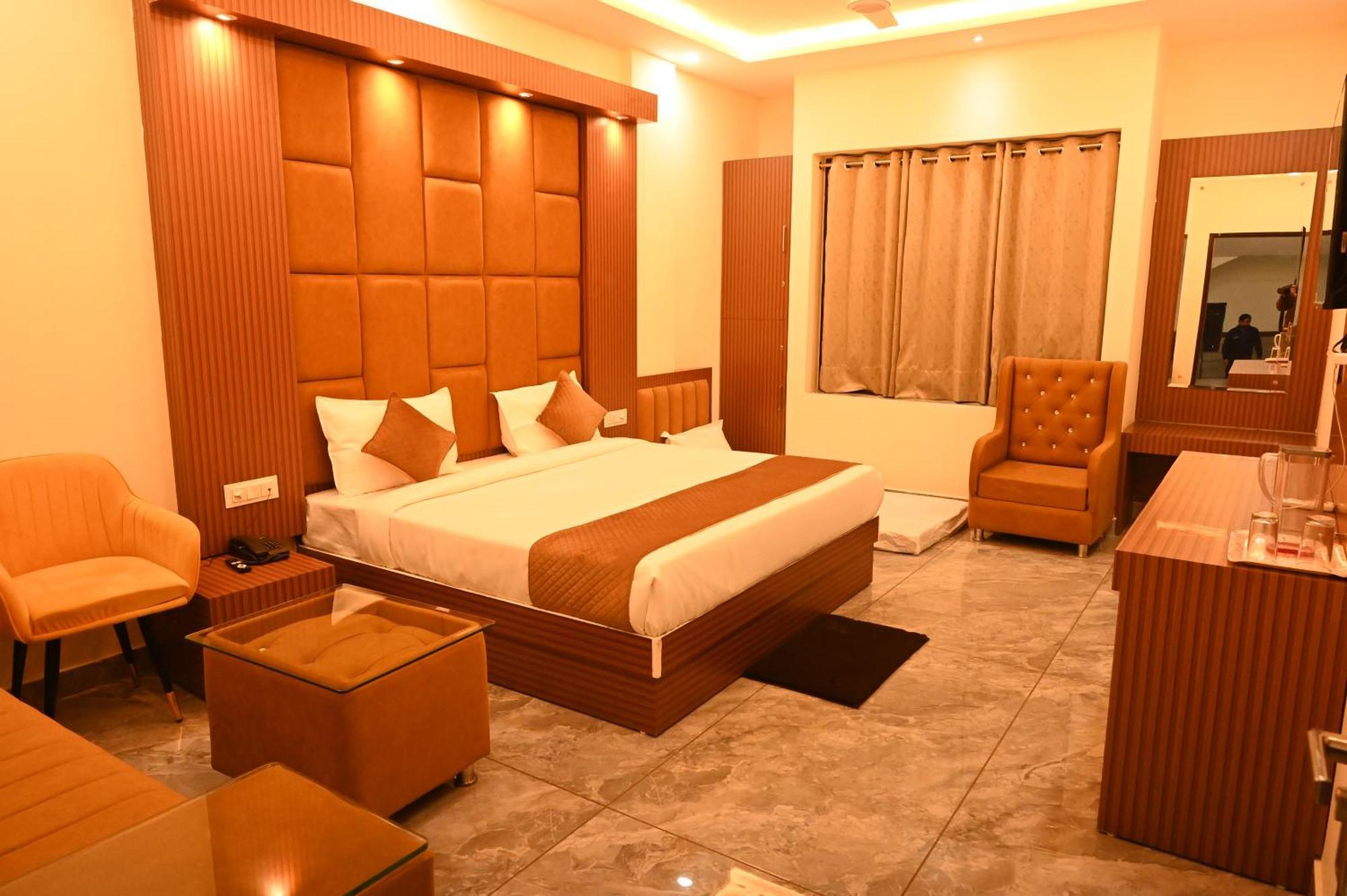 Hotel Satya Residency Katra  Exteriér fotografie
