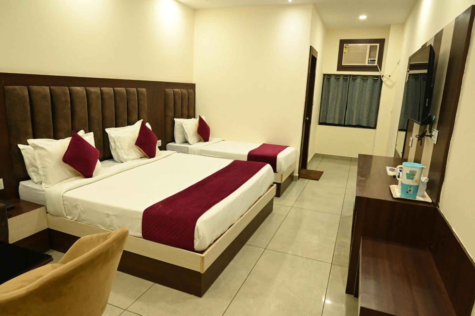 Hotel Satya Residency Katra  Exteriér fotografie