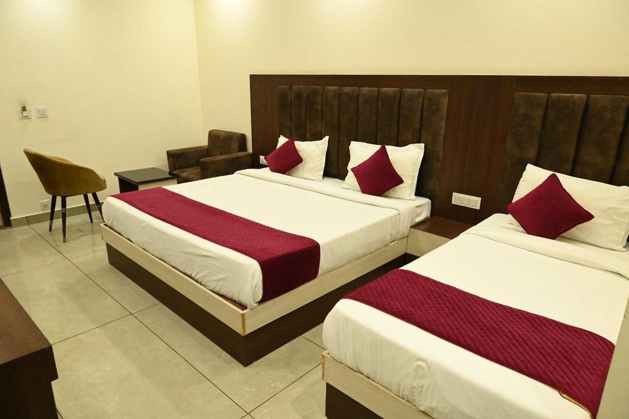 Hotel Satya Residency Katra  Exteriér fotografie
